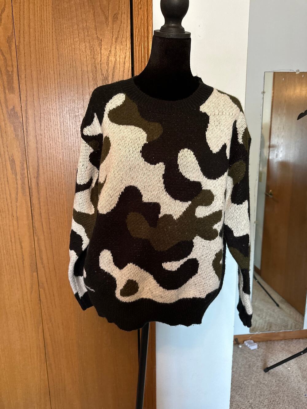 Blue B Camouflage Crewneck Knit Sweater - Olive Green & Black - Size S/M